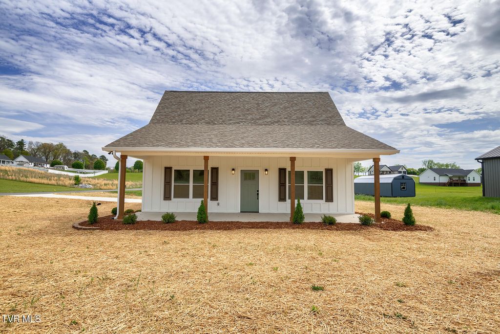 Photo of 50 Emperor Lane, Greeneville, TN 37743 (MLS # 9990508)