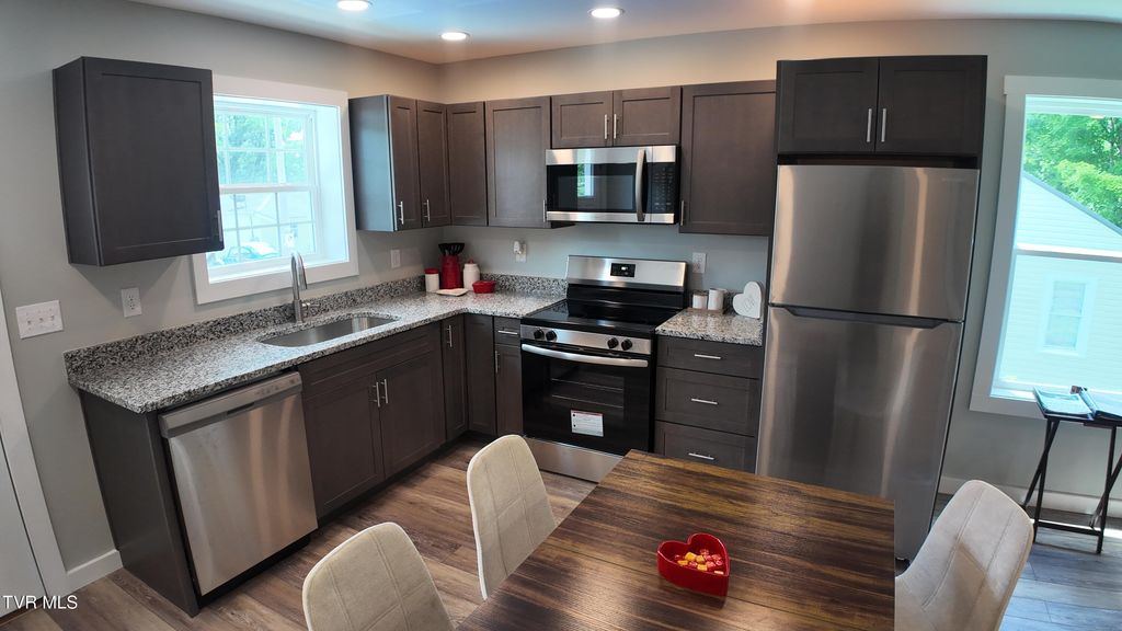 Photo of 2984 Ashley Street, Kingsport, TN 37664 (MLS # 9996824)