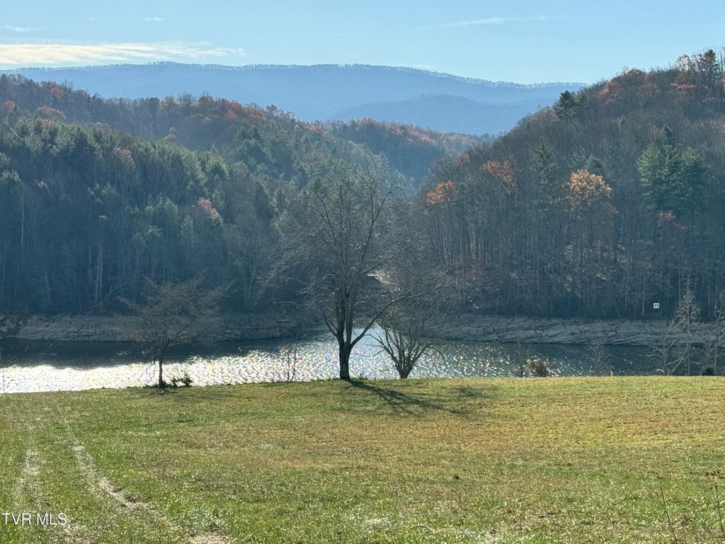 Photo of Tbd Tbd Mandalay Lane, Abingdon, VA 24211 (MLS # 9989513)