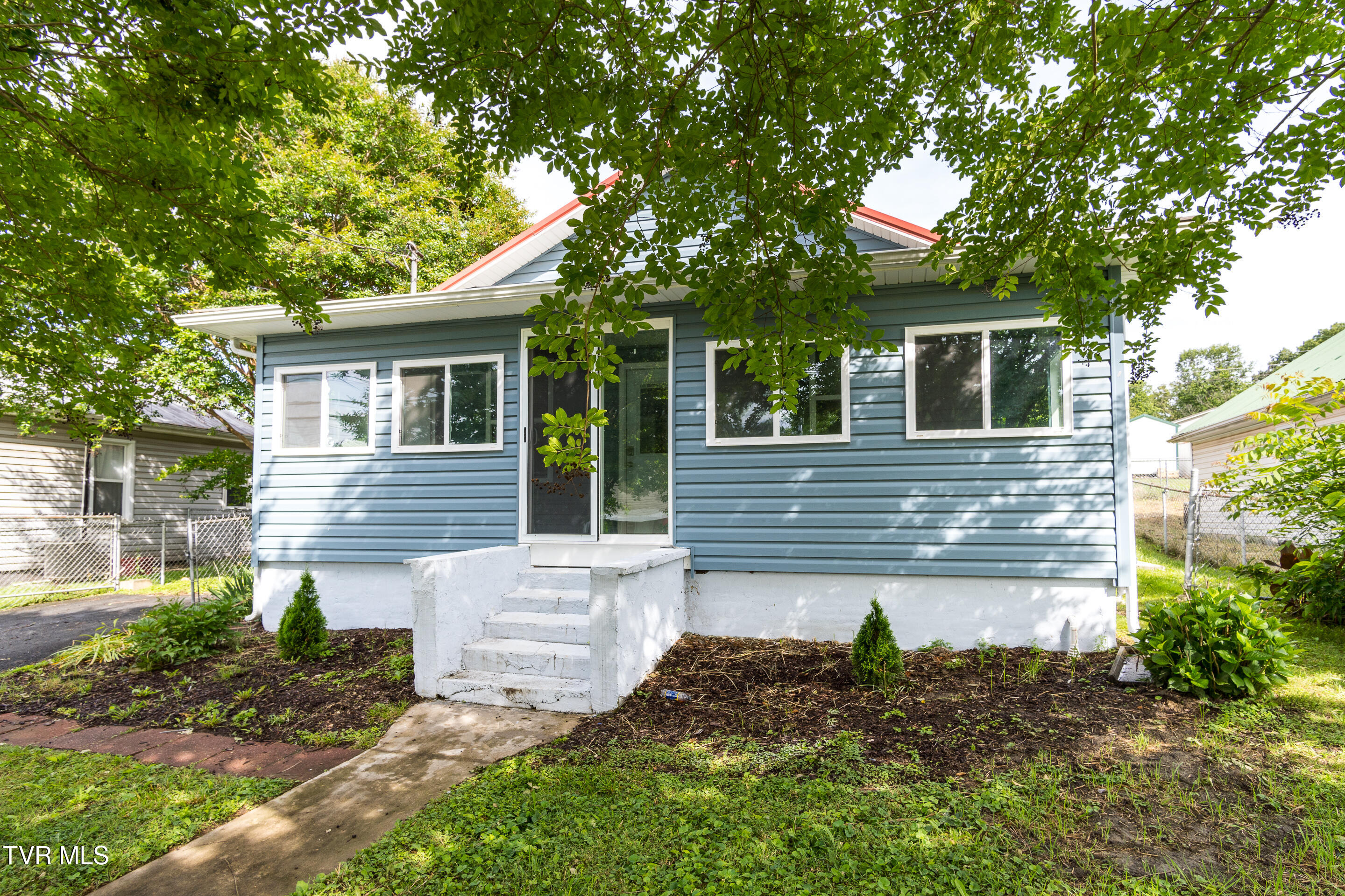 1605 Fairview Avenue, Johnson City, Tennessee image 4