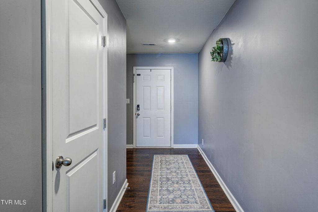 Photo of 567 Cox Hollow Road, Kingsport, TN 37663 (MLS # 9988632)