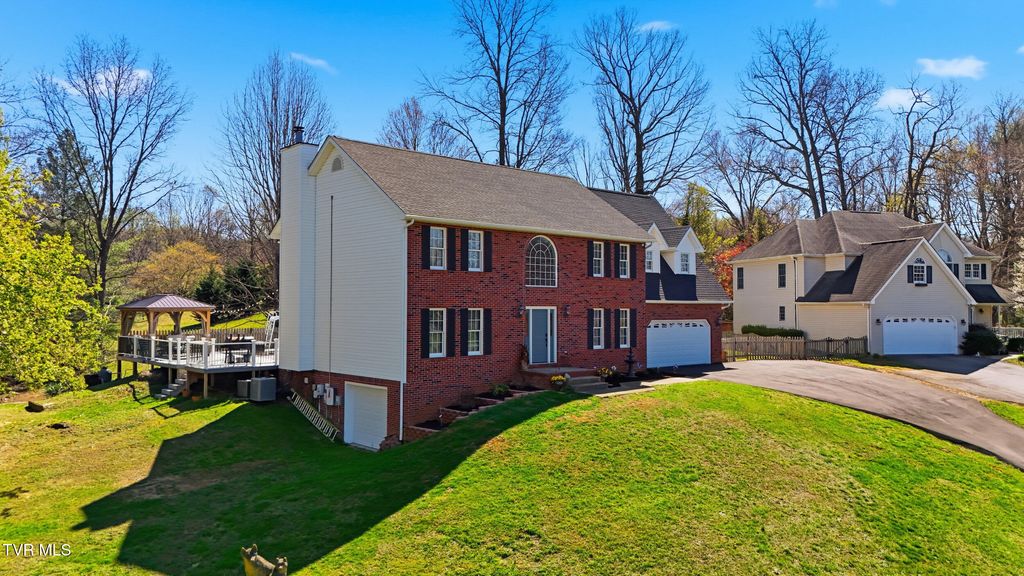 Photo of 124 Lazy Lane, Gray, TN 37615 (MLS # 9993223)