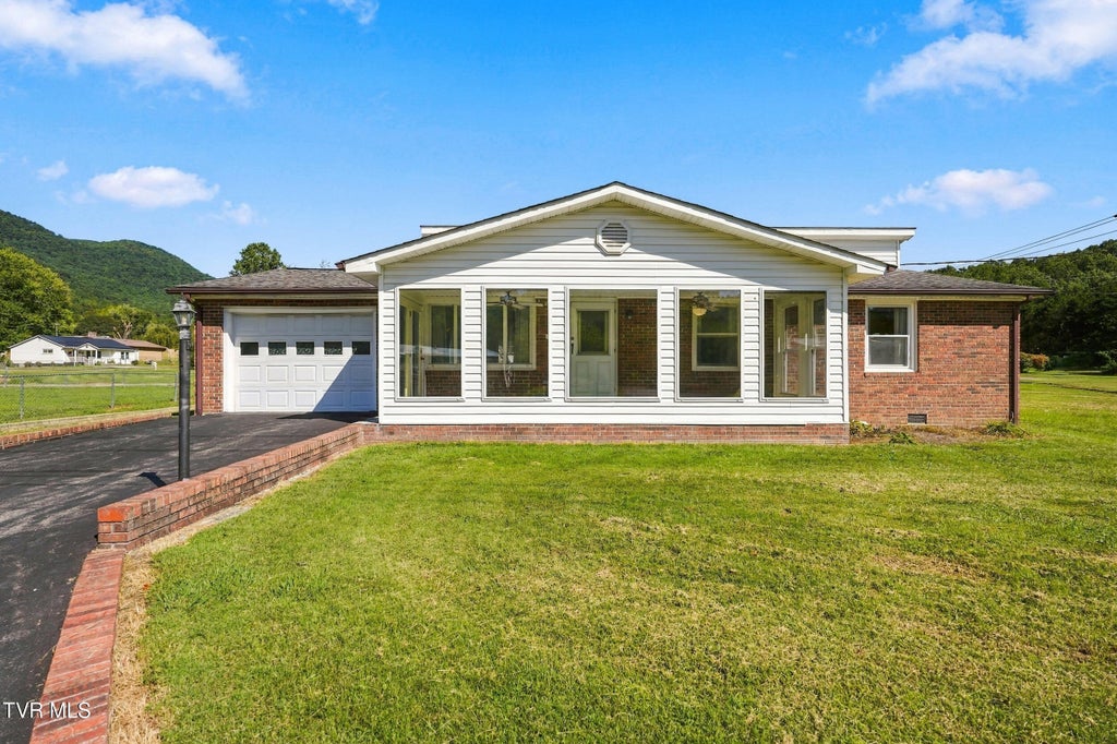 Photo of 212 26th Street, Big Stone Gap, VA 24219 (MLS # 10002003)