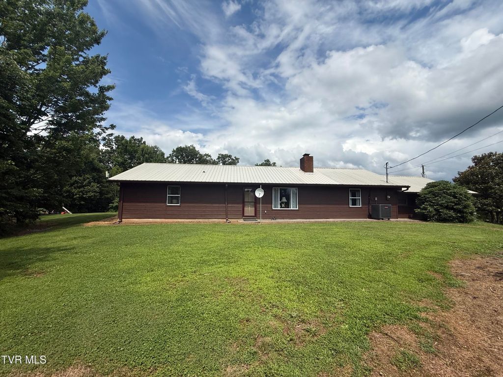 Photo of 3521 James Phillips Way, Sevierville, TN 37876 (MLS # 9981919)