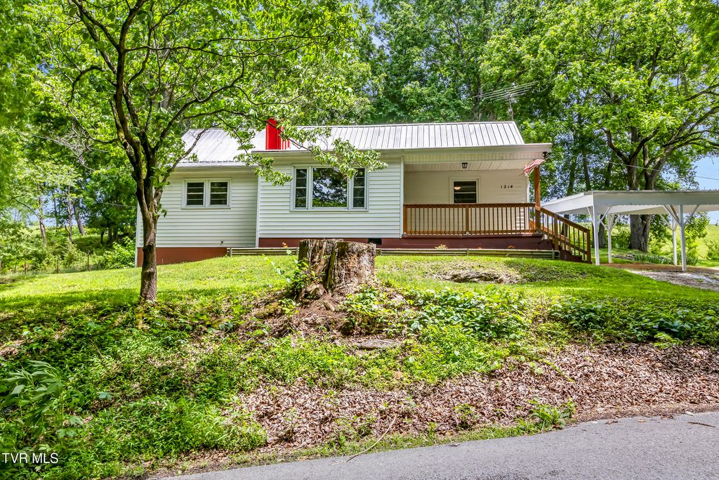 Photo of 1214 Old Cemetery Road, Greeneville, TN 37745 (MLS # 9995963)