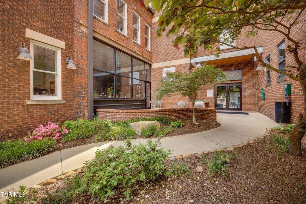 Photo of 116 Tipton Street #200, Johnson City, TN 37604 (MLS # 9994995)
