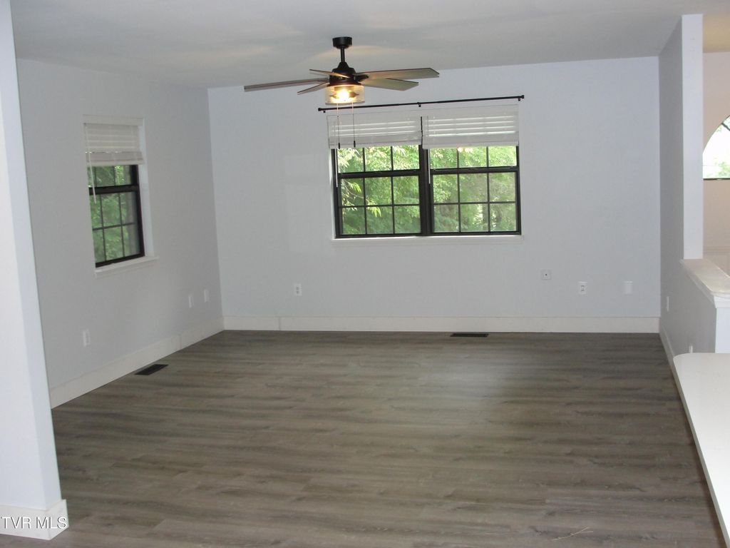 Photo of 2170 N Main Ave Ave, Erwin, TN 37650 (MLS # 9984780)