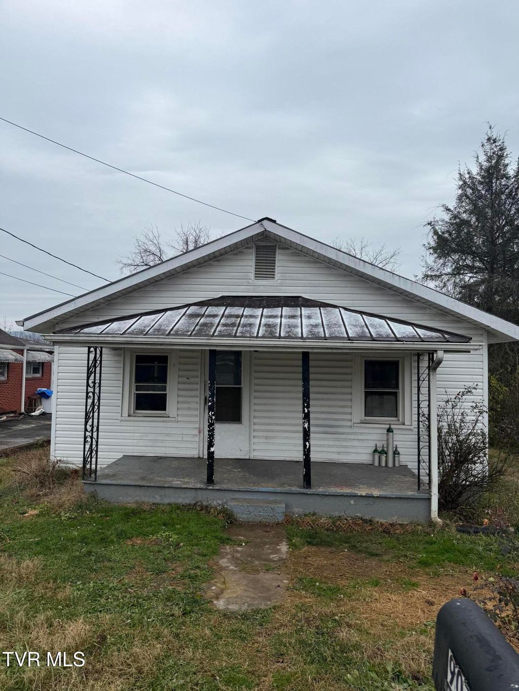 Photo of 907 Hopson Street St, Johnson City, TN 37601 (MLS # 9989215)