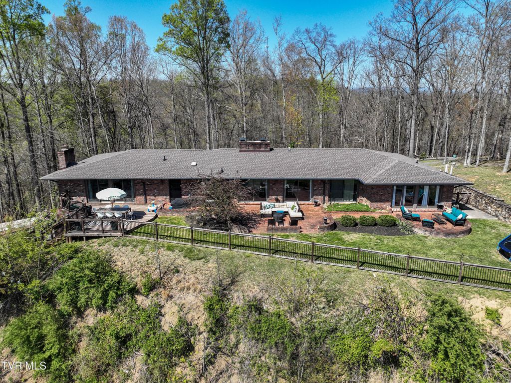 Photo of 117 Skyline Drive, Bristol, TN 37620 (MLS # 9993653)