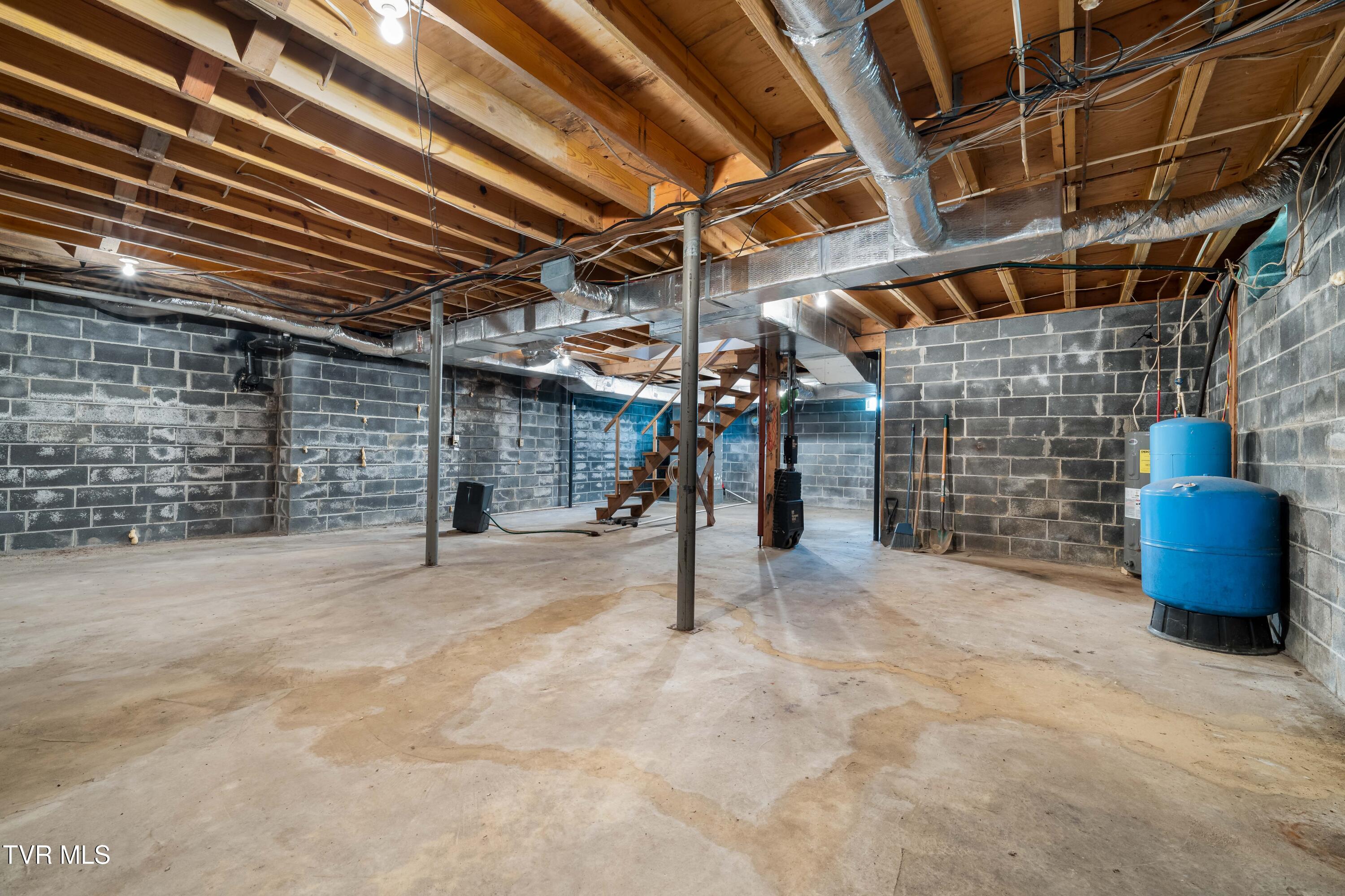 1546 Stage Road, Mountain City, Tennessee image 33