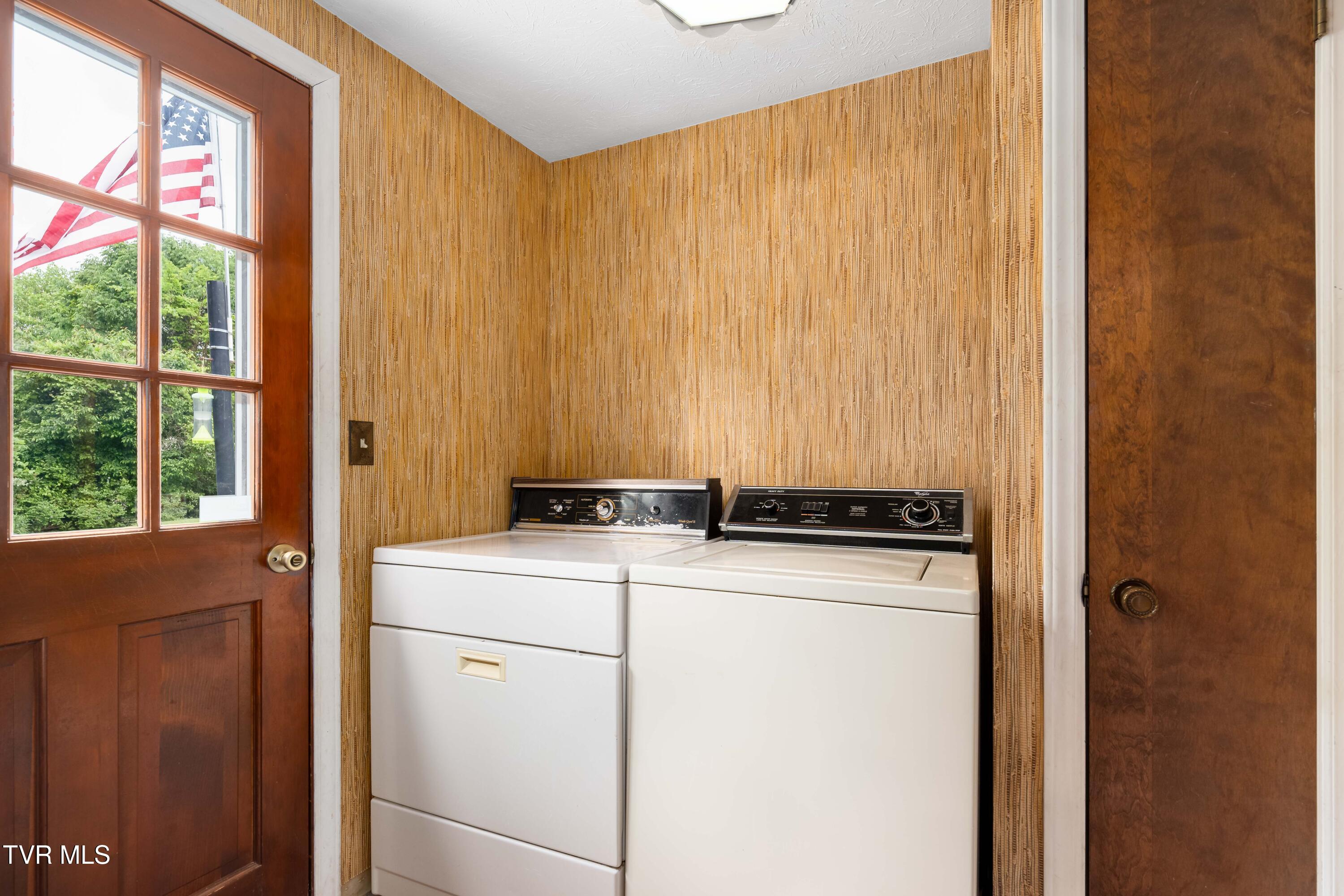 1546 Stage Road, Mountain City, Tennessee image 17