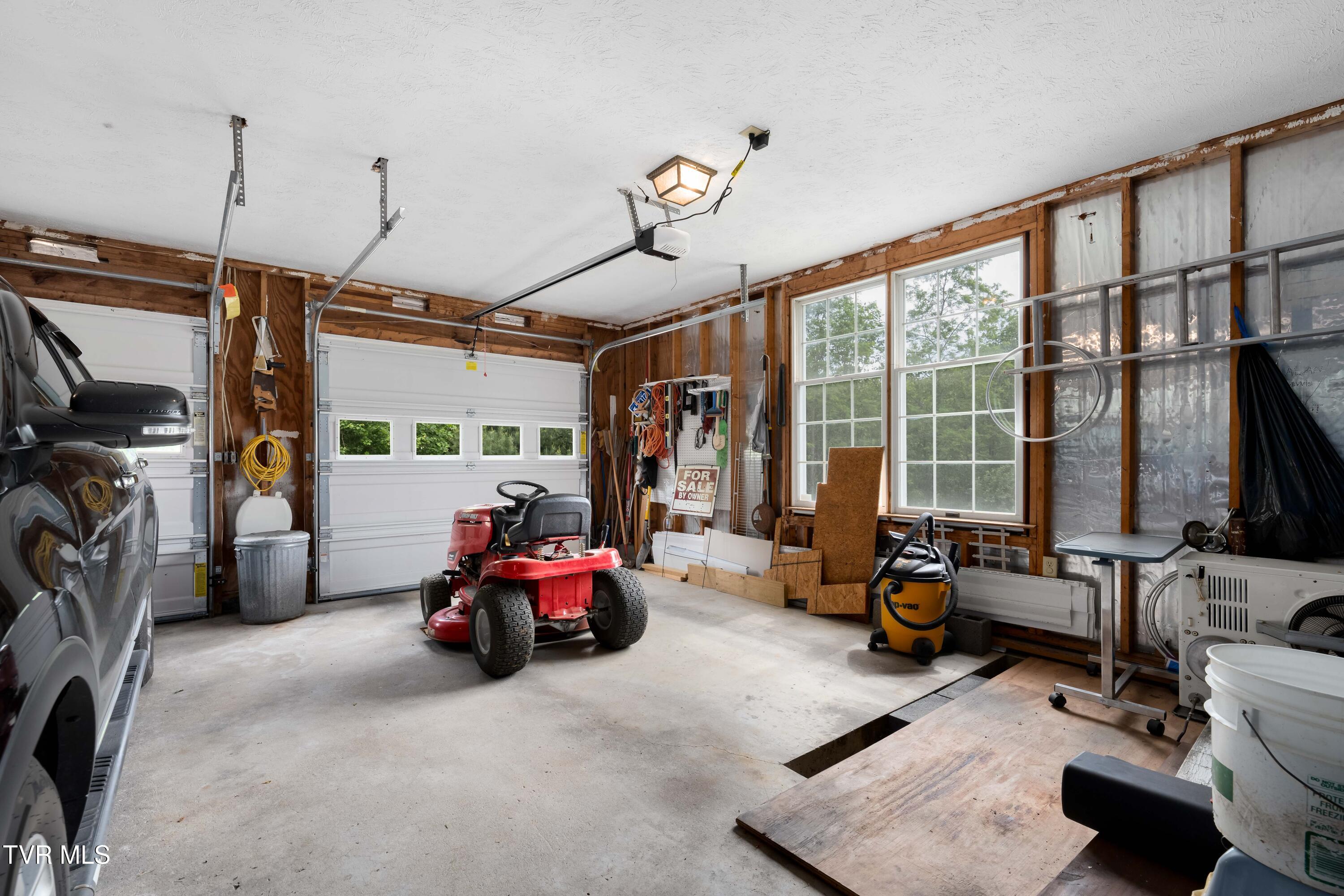 1546 Stage Road, Mountain City, Tennessee image 18