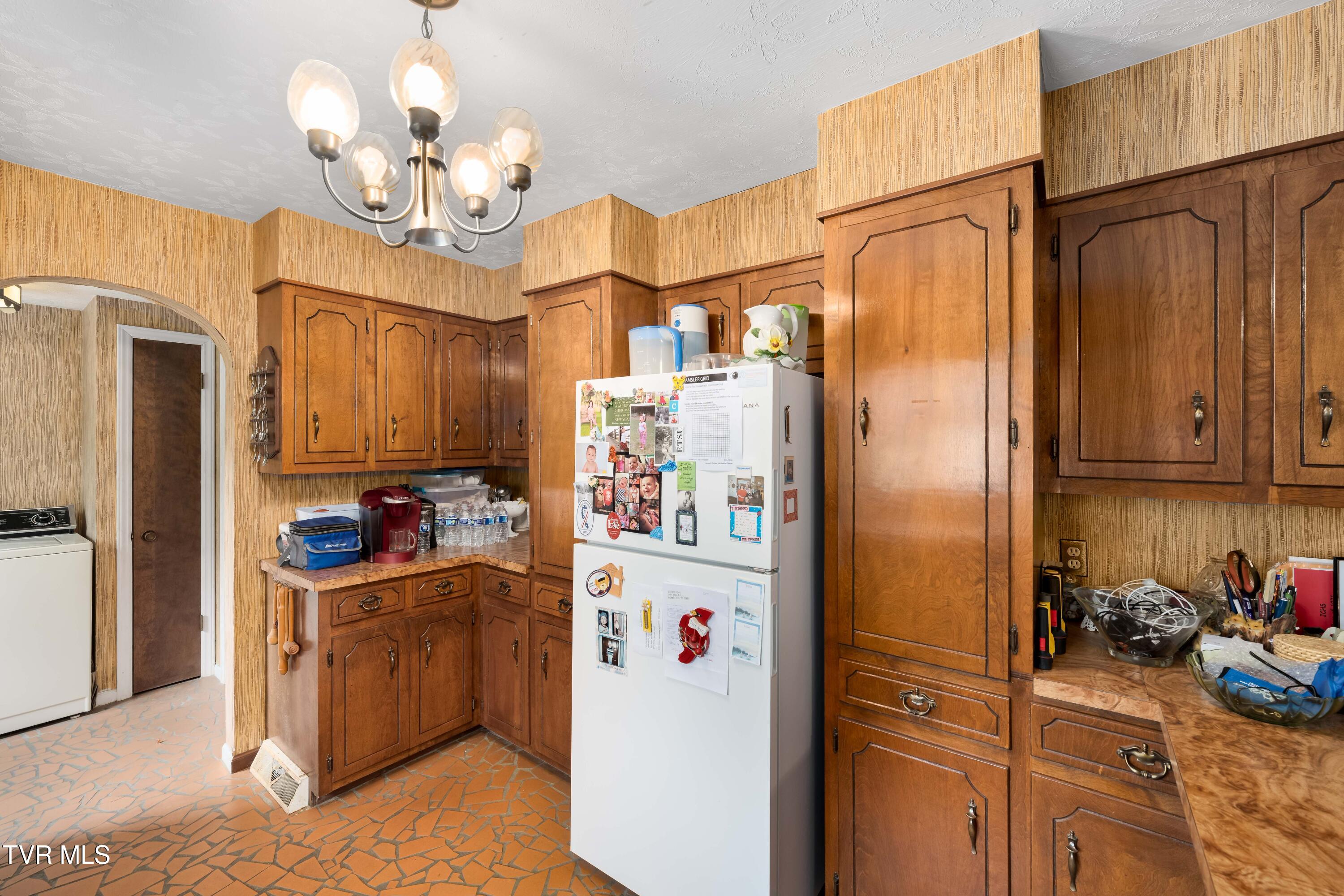 1546 Stage Road, Mountain City, Tennessee image 14