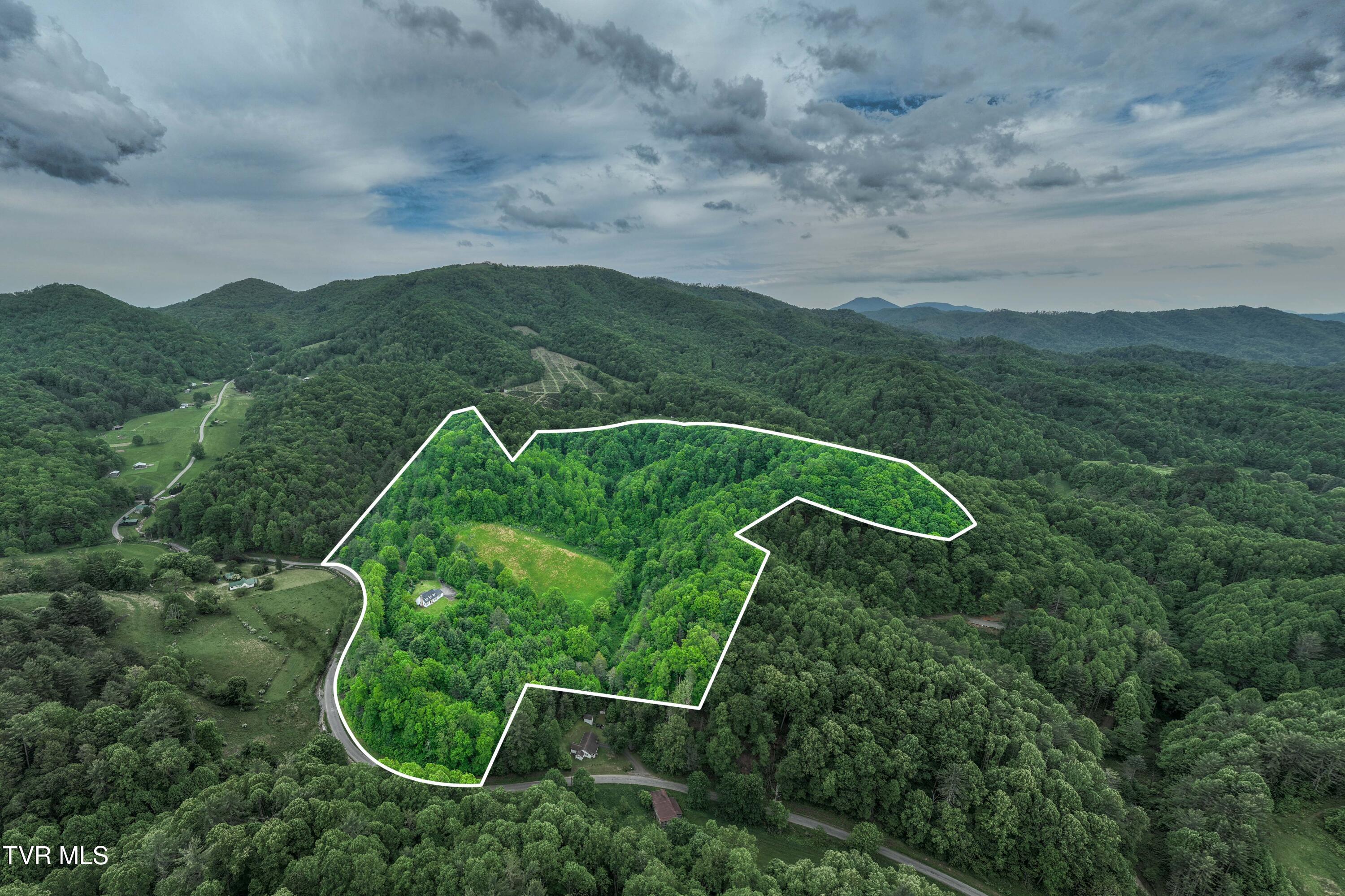 1546 Stage Road, Mountain City, Tennessee image 35