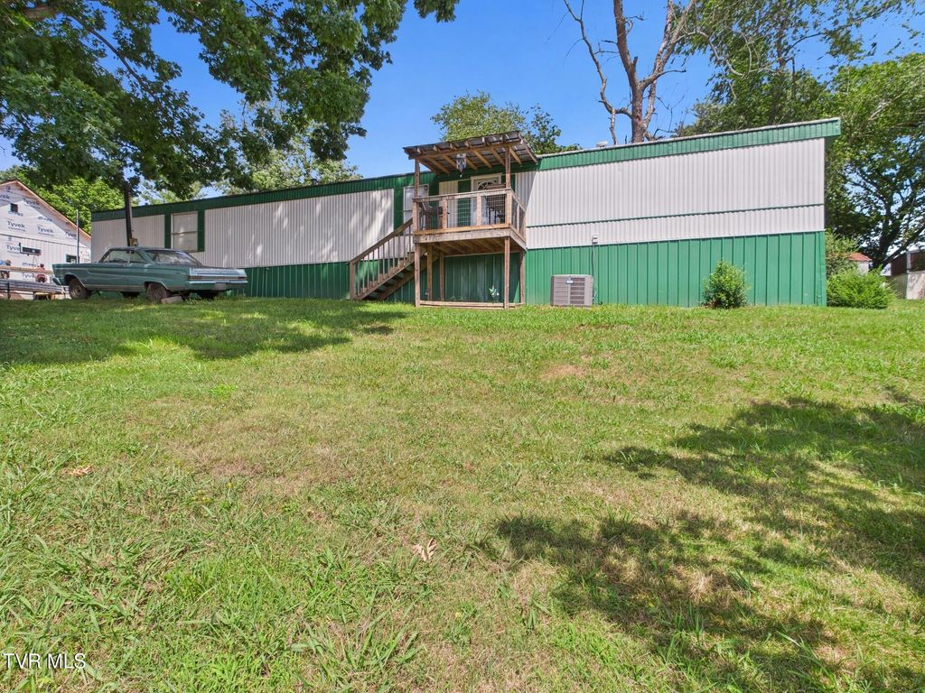 Photo of 109 Wampler Street, Kingsport, TN 37665 (MLS # 9982722)