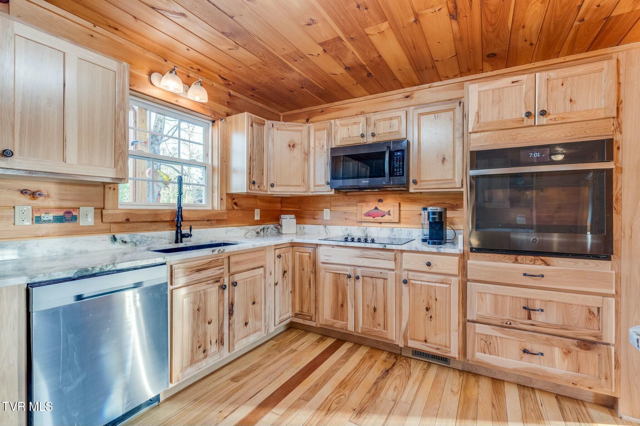 109 Dan Bowers Road, Elizabethton, Tennessee image 19