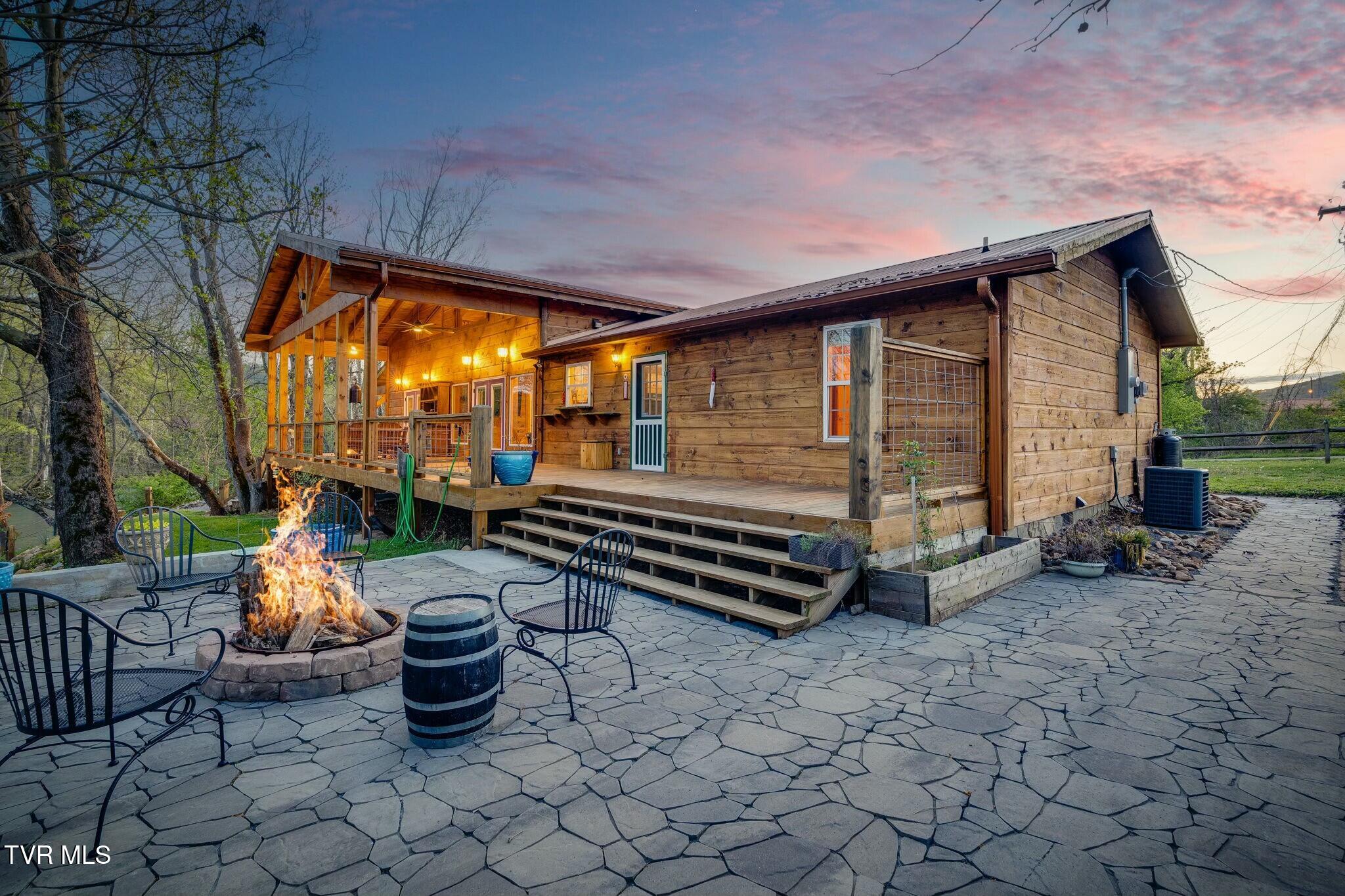109 Dan Bowers Road, Elizabethton, Tennessee image 4