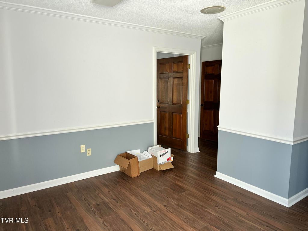 Photo of 302 Sunset Drive #1, Johnson City, TN 37604 (MLS # 9985594)