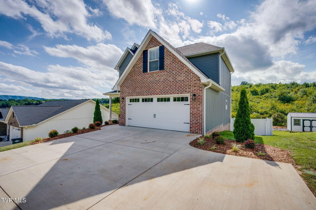 Photo of 856 Granby Road, Kingsport, TN 37660 (MLS # 10000009)