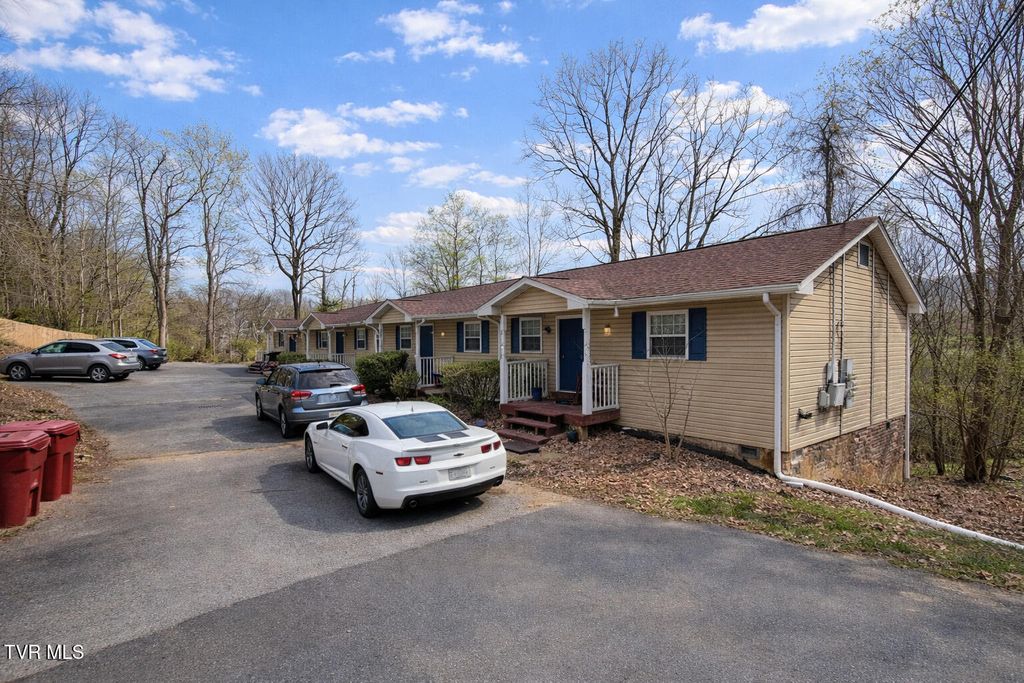 Photo of 1308 Bell Ridge Road, Johnson City, TN 37601 (MLS # 9993045)