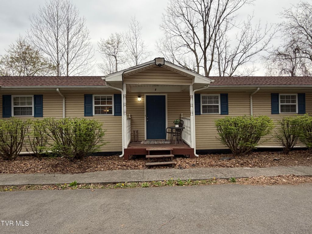Photo of 1308 Bell Ridge Road, Johnson City, TN 37601 (MLS # 9993045)