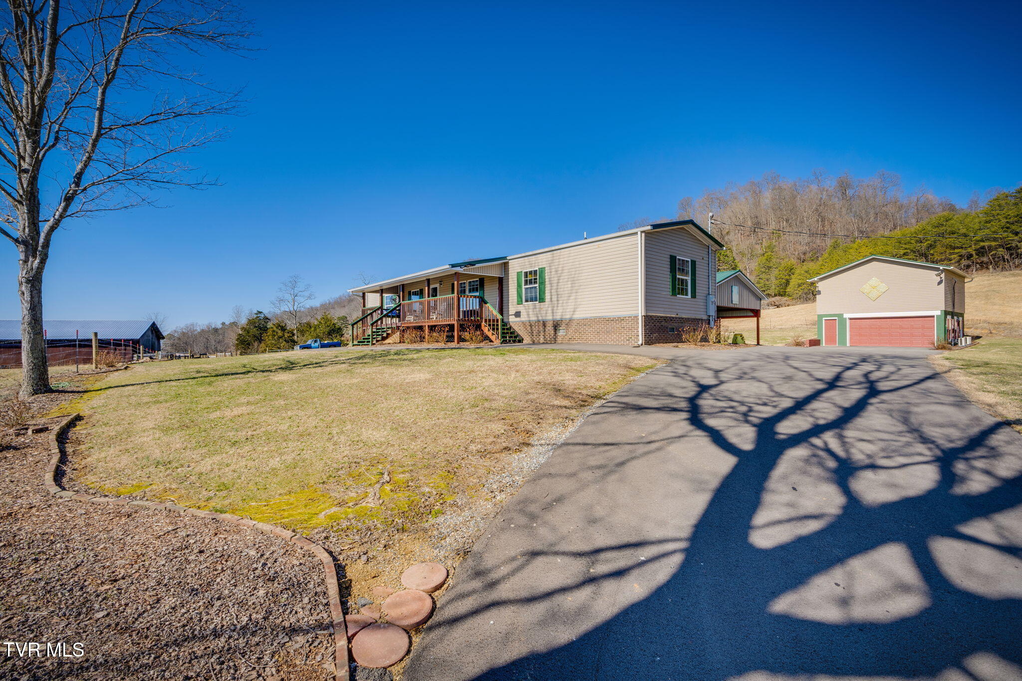 3587 Stanley Valley Road, Surgoinsville, Tennessee image 3