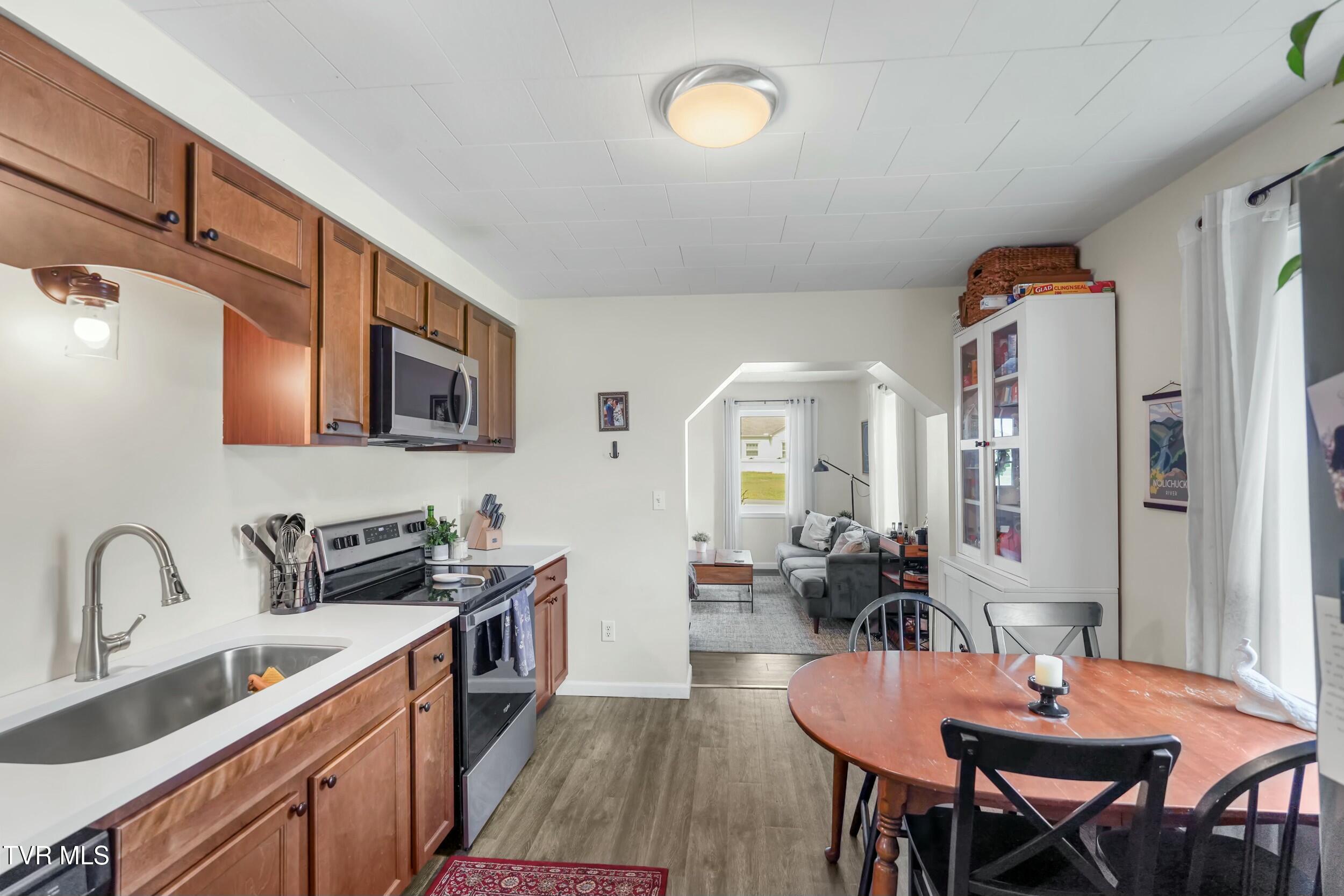 121 Arlington Drive, Johnson City, Tennessee image 11