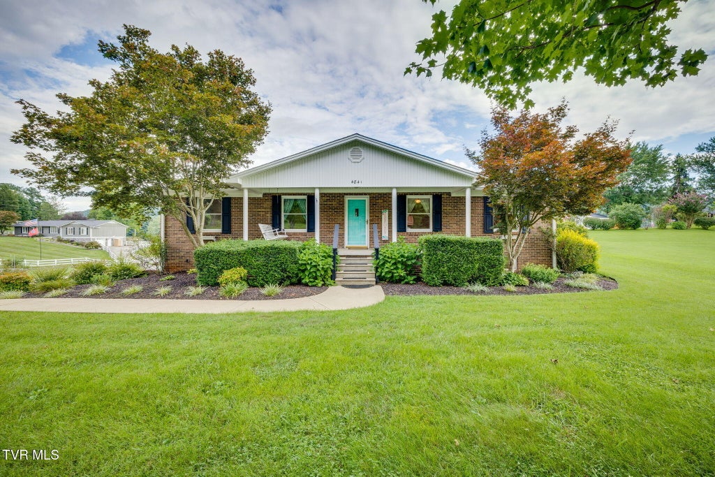 Photo of 4841 Peers Street, Kingsport, TN 37664 (MLS # 9999181)