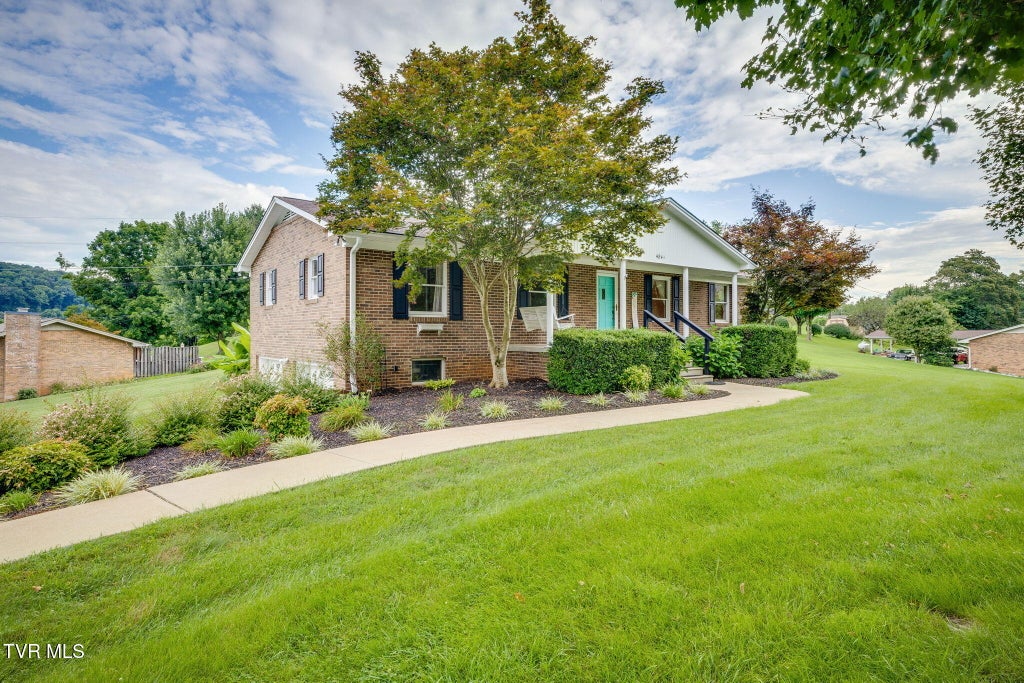 Photo of 4841 Peers Street, Kingsport, TN 37664 (MLS # 9999181)