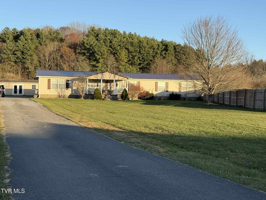 Photo of 6042 Cherry Lane, Wise, VA 24293 (MLS # 9988338)