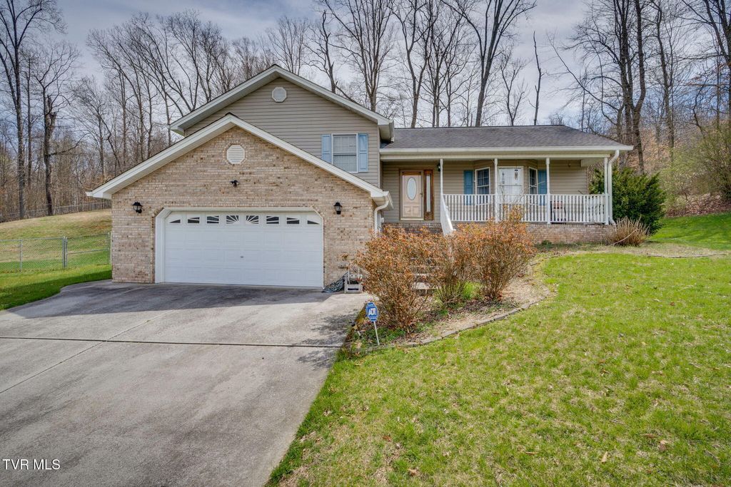 Photo of 153 Valley Crest Drive, Mount Carmel, TN 37645 (MLS # 9992725)