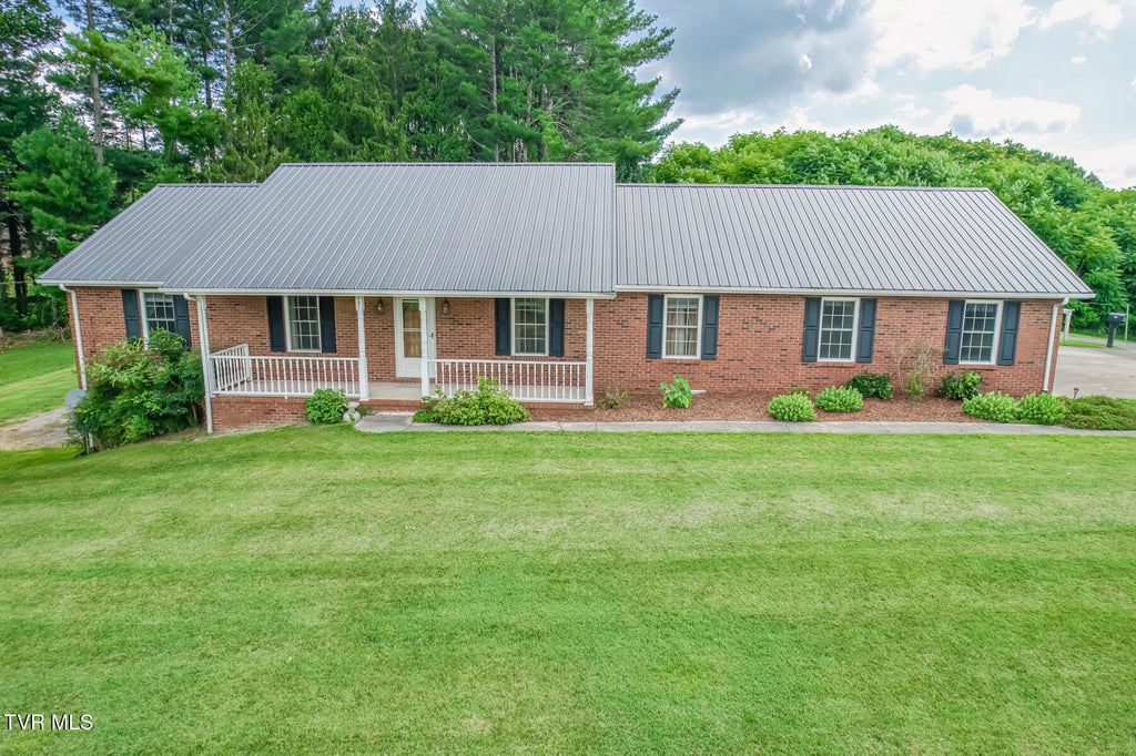 Photo of 131 Cotton Drive, Jonesborough, TN 37659 (MLS # 9998077)