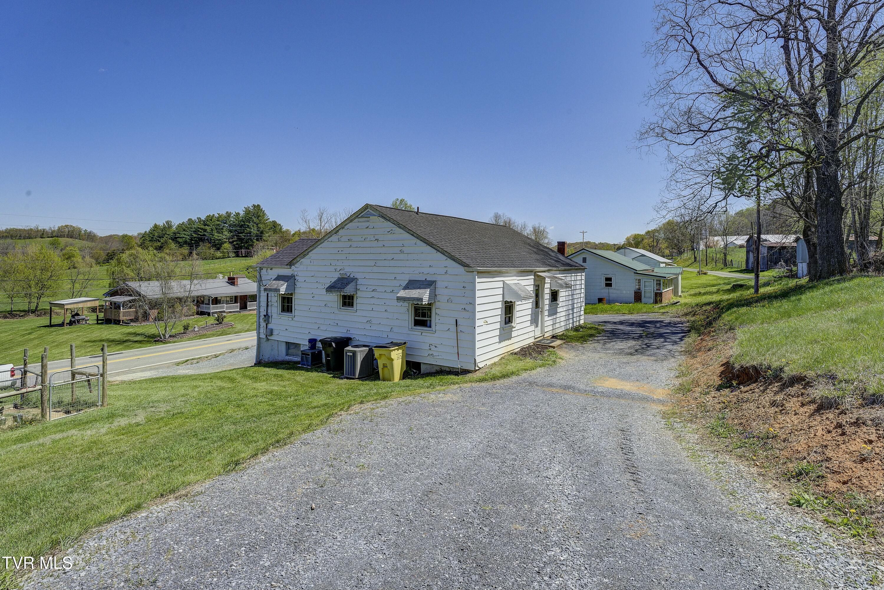 16230 Kingsport Highway, Fall Branch, Tennessee image 5