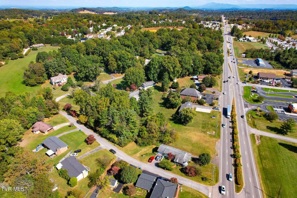 Photo of 1203 Jackson Boulevard, Jonesborough, TN 37659 (MLS # 9989076)