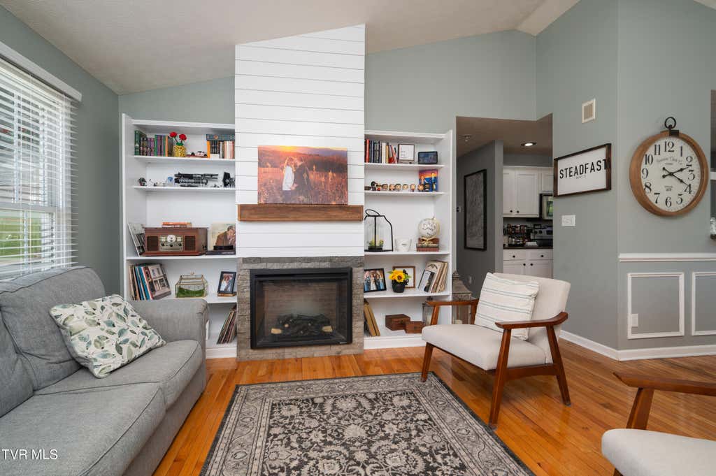Photo of 1015 Carrington Court, Kingsport, TN 37660 (MLS # 9999891)