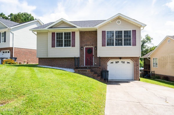 1015 CARRINGTON CT, KINGSPORT, TN 37660 - Image 7f794ef2185e61aa3ccc7e8b6f5d6c9d/2436481363