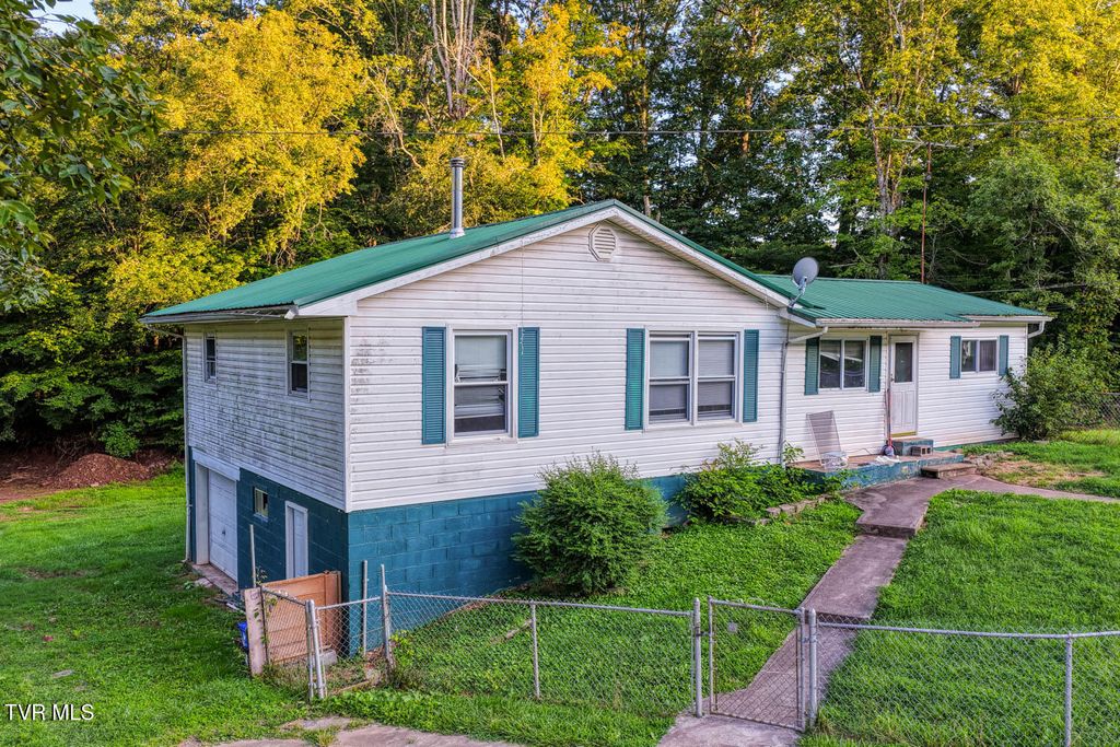 Photo of 337 Tarpine Valley Road, Rogersville, TN 37857 (MLS # 9984324)