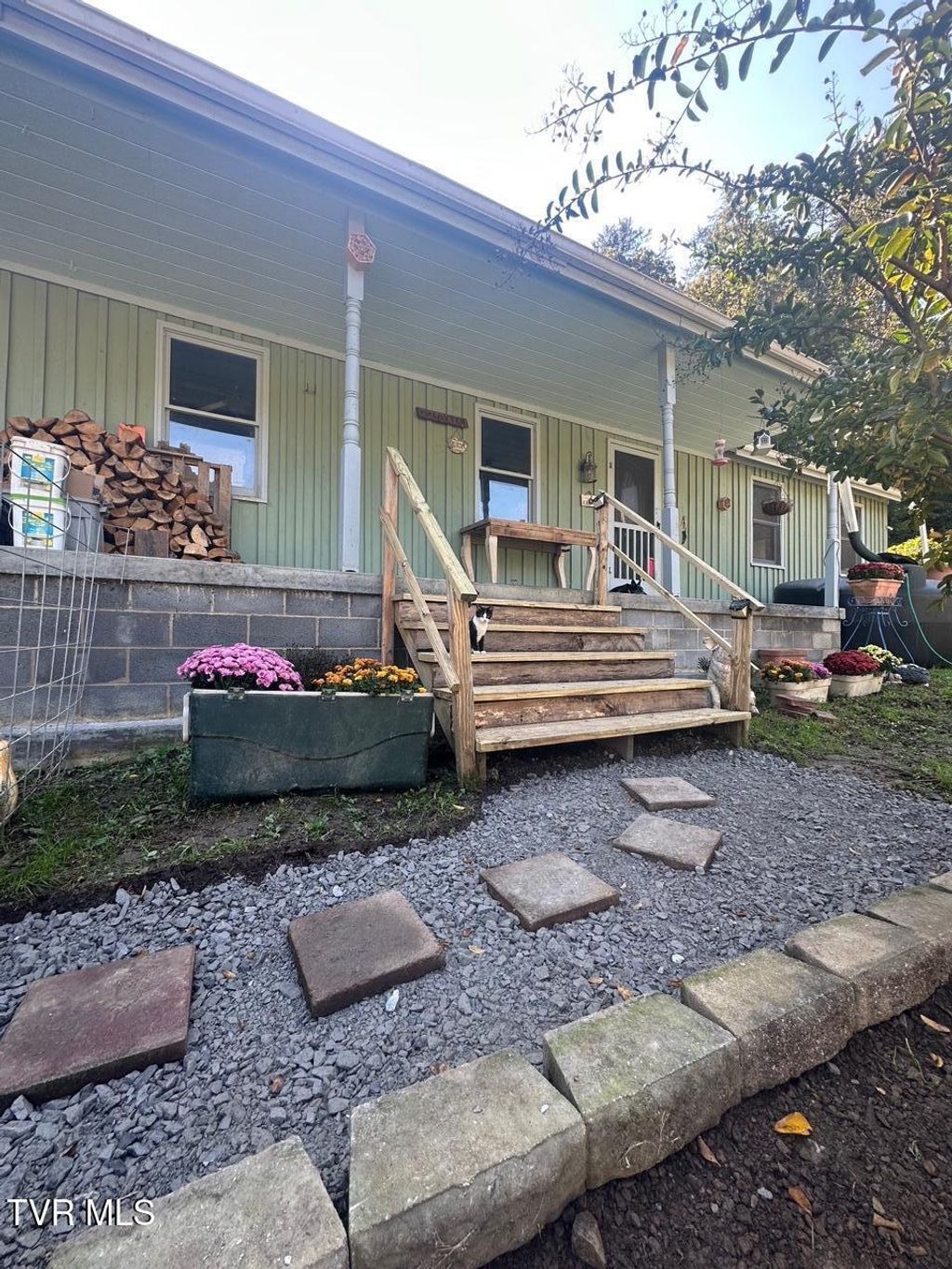 Photo of 385 Sulphur Springs Road, Rogersville, TN 37857 (MLS # 9987215)