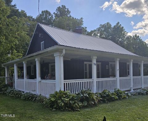 Photo of 492 Forge Creek Road, Mountain City, TN 37683 (MLS # 9989229)