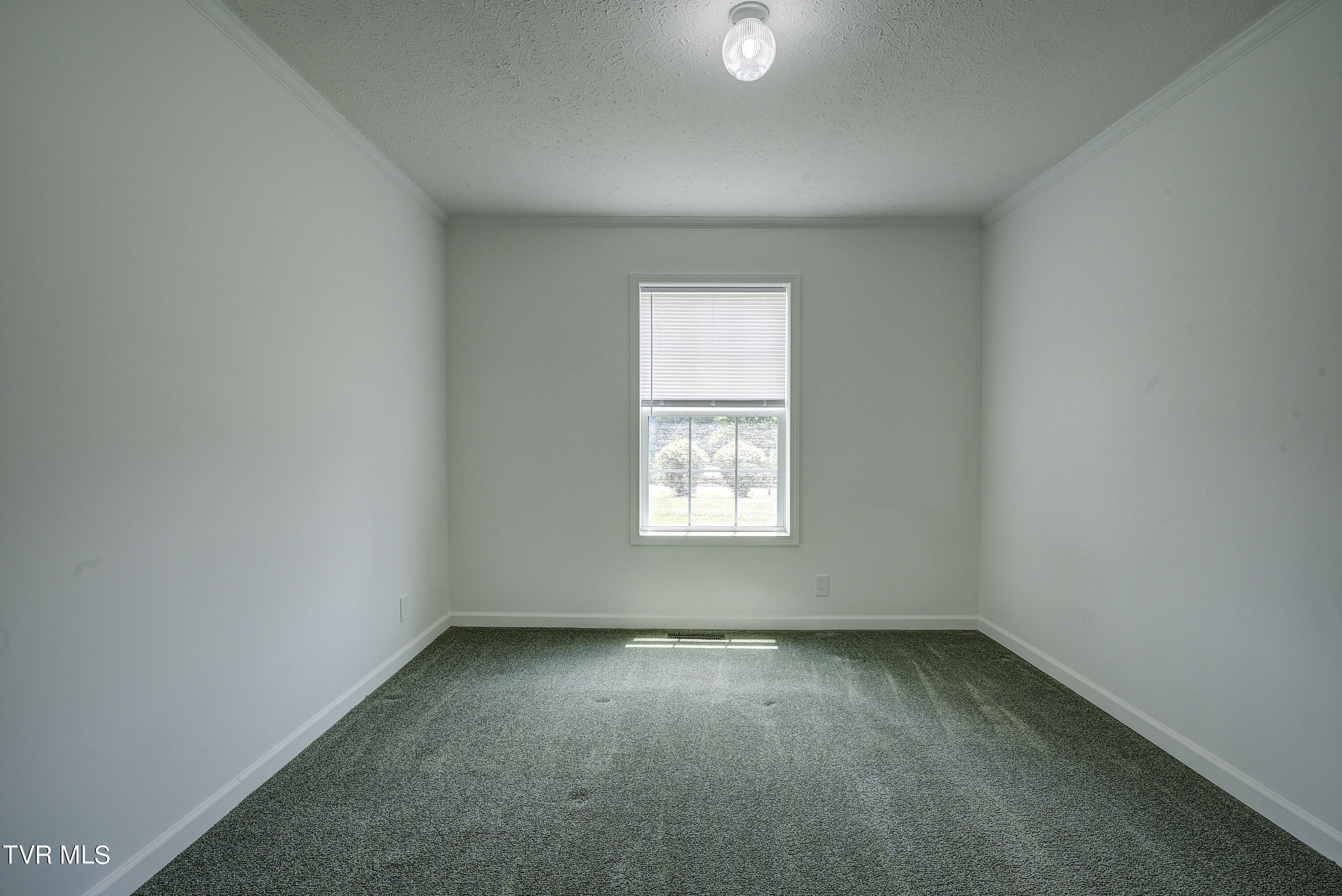 Abingdon, Virginia 24210, United States, 4 Bedrooms Bedrooms, ,3 BathroomsBathrooms,Residential,Pending,51077