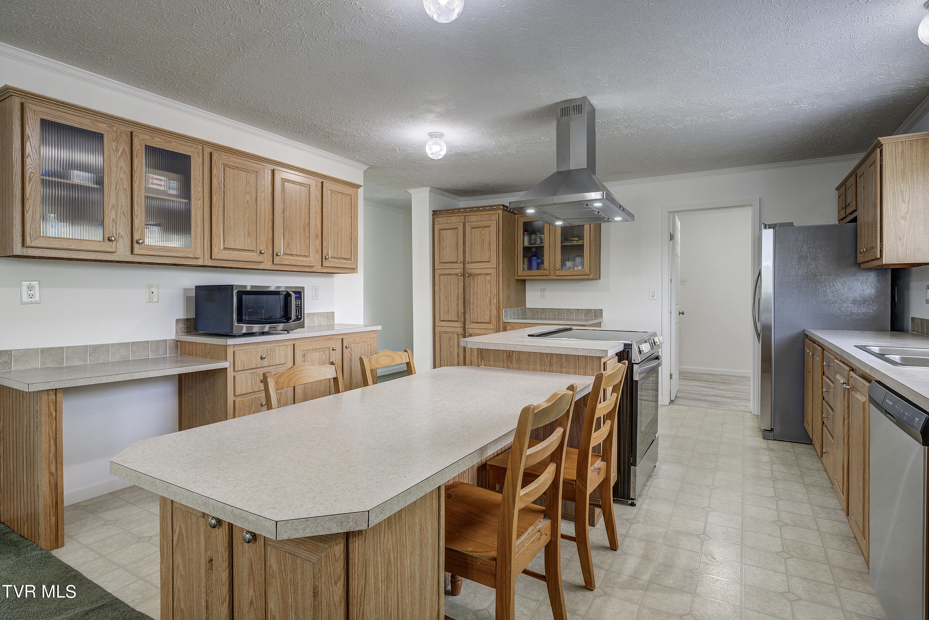 Abingdon, Virginia 24210, United States, 4 Bedrooms Bedrooms, ,3 BathroomsBathrooms,Residential,Pending,51077