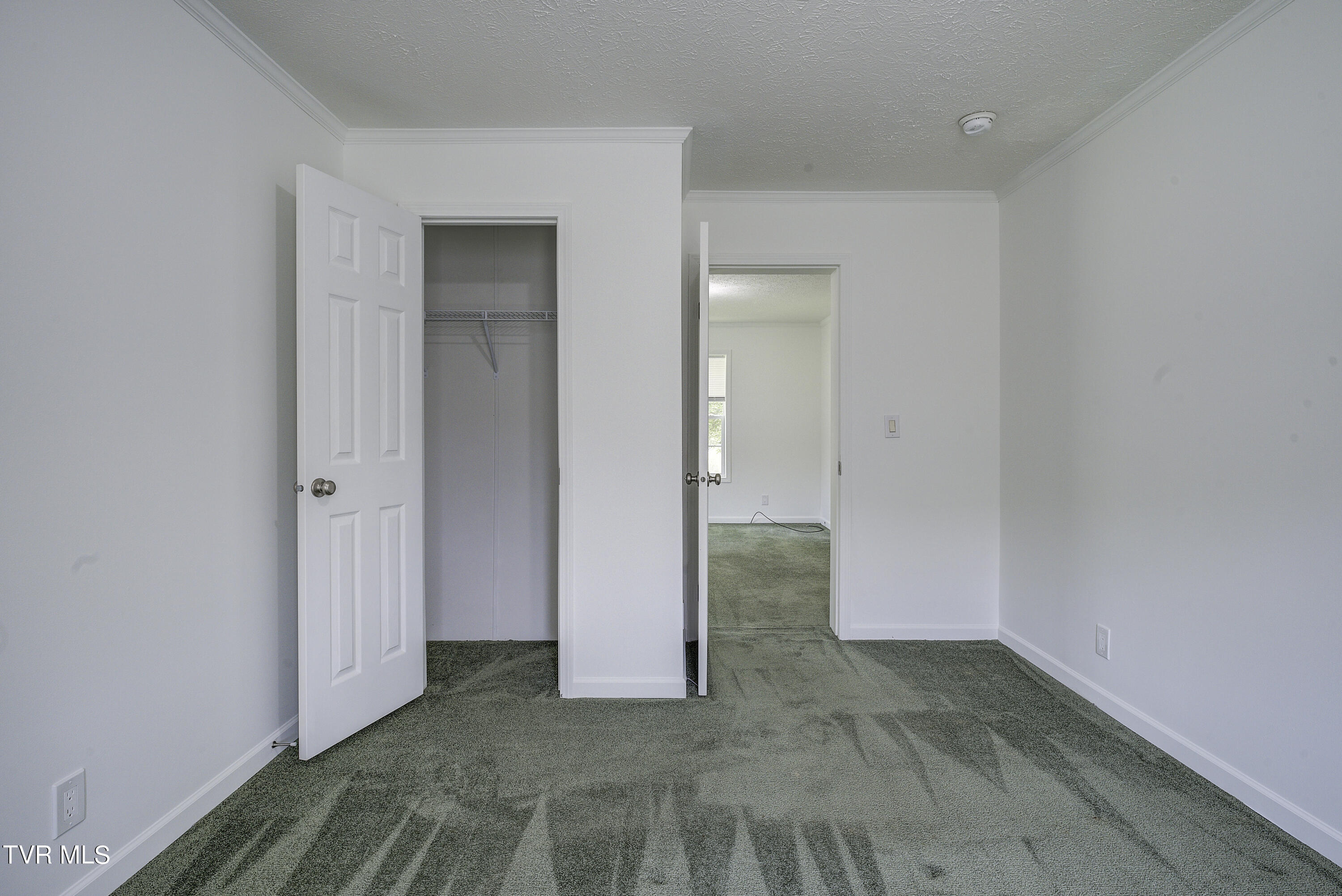 Abingdon, Virginia 24210, United States, 4 Bedrooms Bedrooms, ,3 BathroomsBathrooms,Residential,Pending,51077