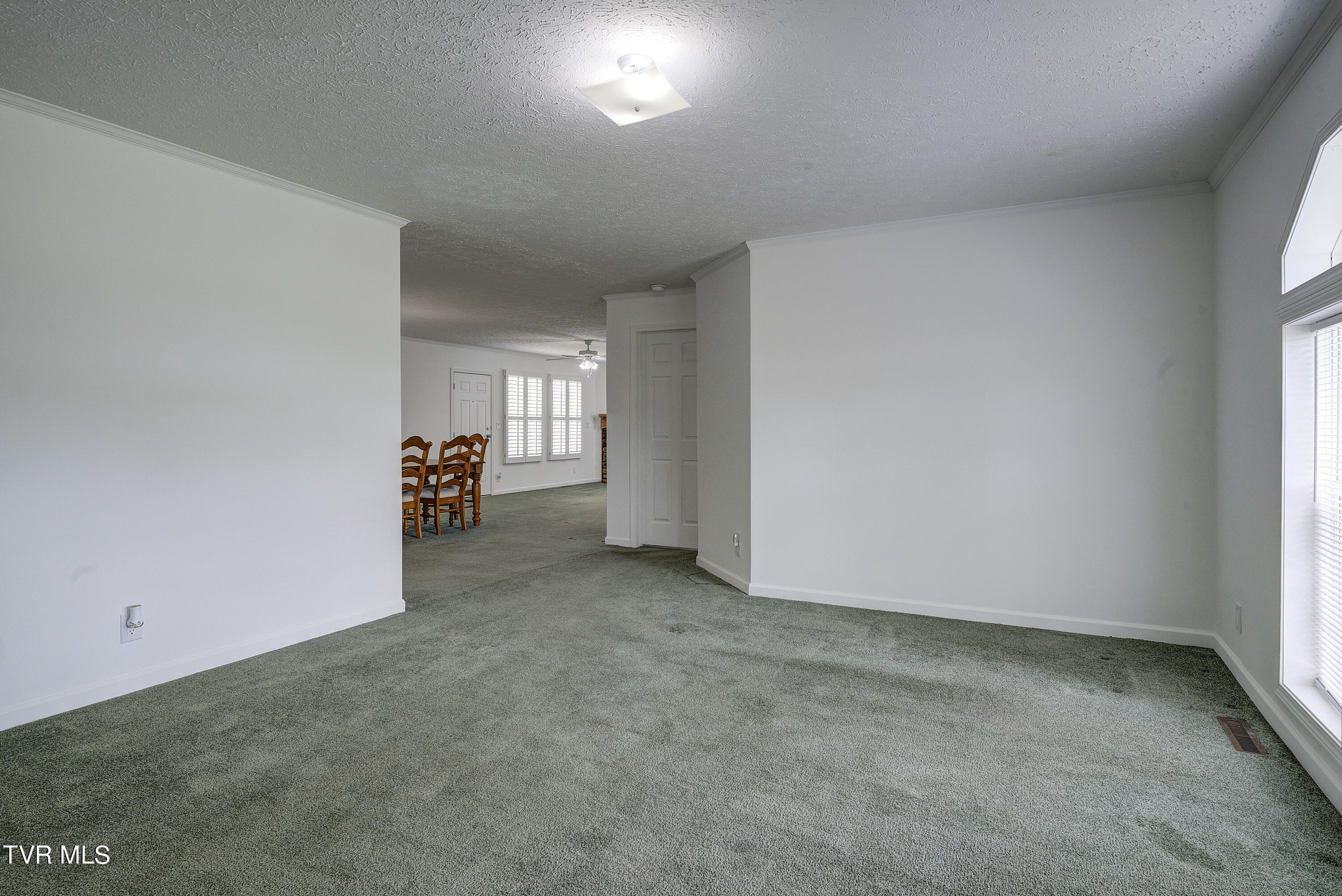 Abingdon, Virginia 24210, United States, 4 Bedrooms Bedrooms, ,3 BathroomsBathrooms,Residential,Pending,51077