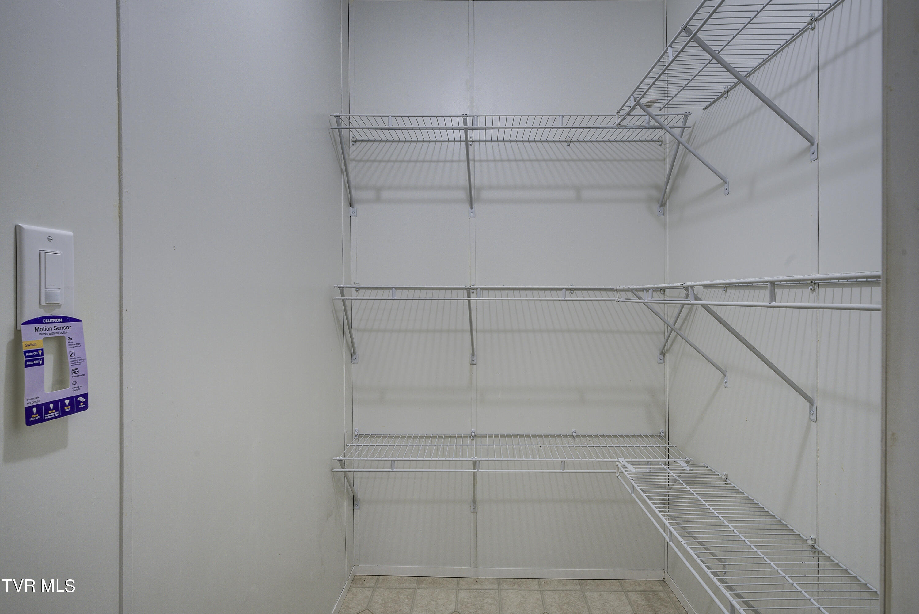 Abingdon, Virginia 24210, United States, 4 Bedrooms Bedrooms, ,3 BathroomsBathrooms,Residential,Pending,51077