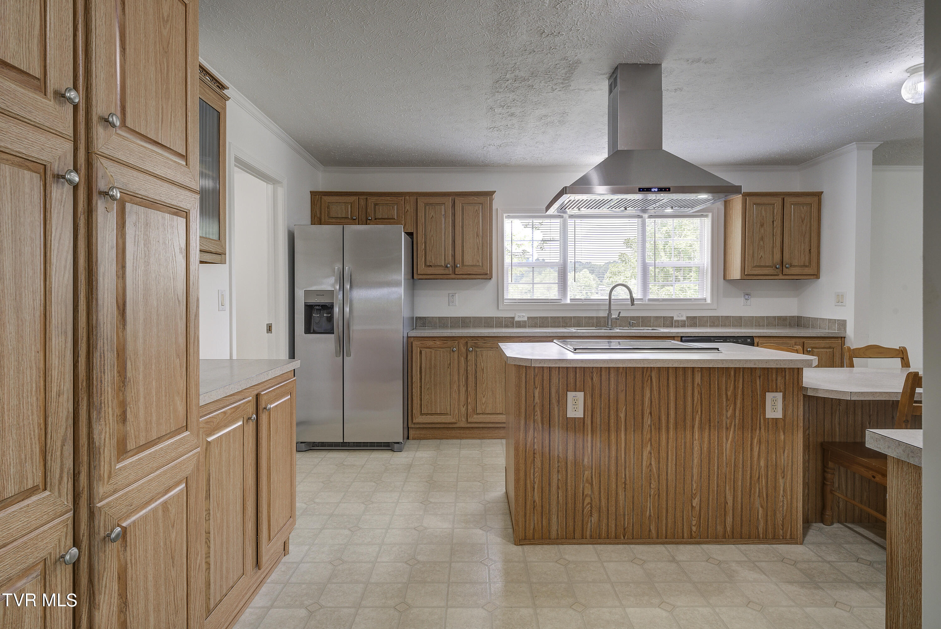 Abingdon, Virginia 24210, United States, 4 Bedrooms Bedrooms, ,3 BathroomsBathrooms,Residential,Pending,51077