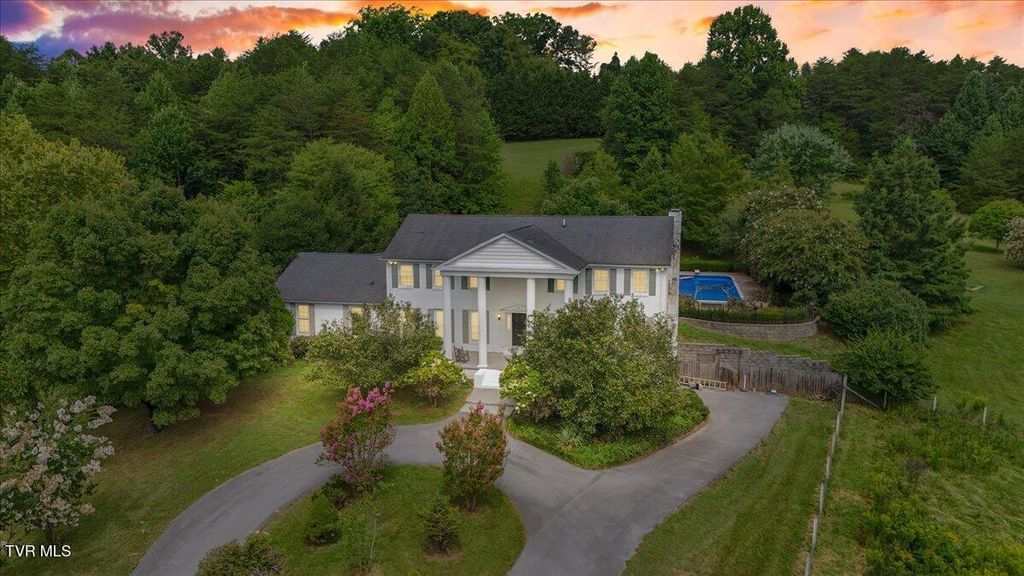 Photo of 2734 Cherokee Road, Johnson City, TN 37604 (MLS # 9994229)