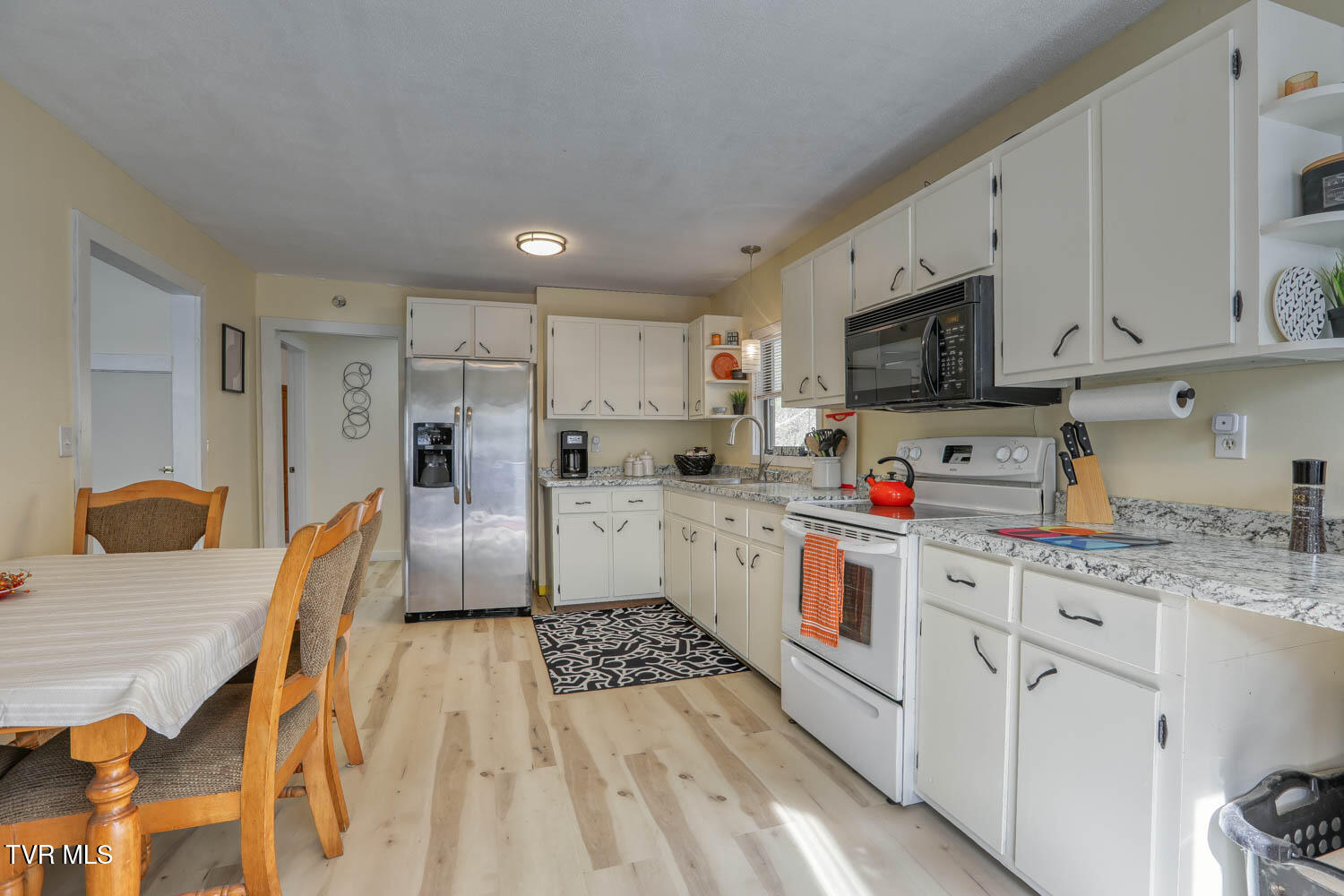 7300 Snake Hollow Road, Sneedville, Tennessee image 11