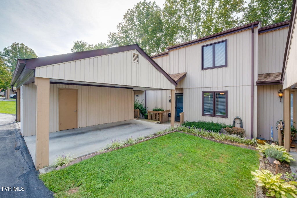 Photo of 1133 Pebble Drive #1133, Bristol, VA 24201 (MLS # 10000140)