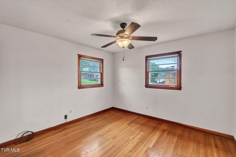 Tiny photo for 135 Montrose Drive, Bristol, VA 24201 (MLS # 9986286)