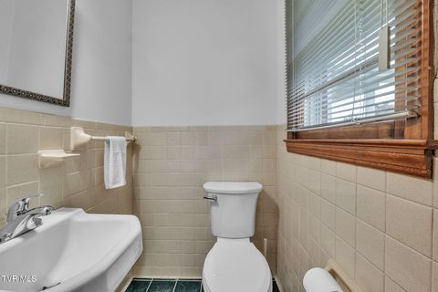Tiny photo for 135 Montrose Drive, Bristol, VA 24201 (MLS # 9986286)